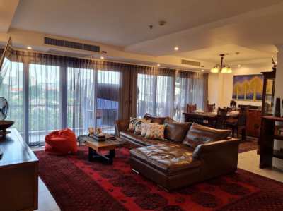 Large & Luxury 3 Bedroom Condo For Sale 