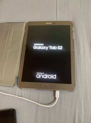 SAMSUNG TABLET