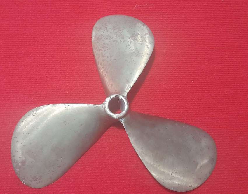 Propeller for 25mm ISO shaft left turning 14.5