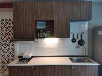 laminate kitchen cabinets