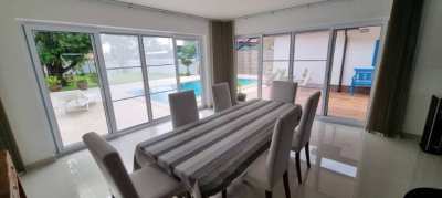 3 Beds Pool Villa For Sale in Pattaya ! 