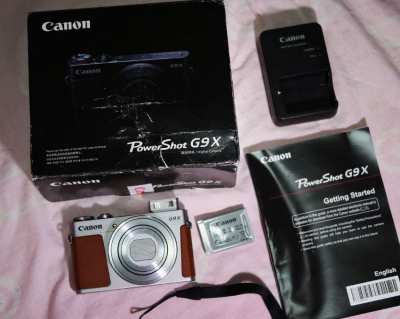 Canon PowerShot G9X G9 X Camera in Box 20.2MP 1“ Sony CMOS Sensor