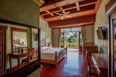 Luxury Thai-Style Villa for sale