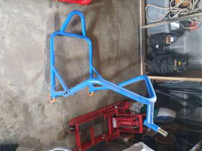 Front and rear paddock stands 