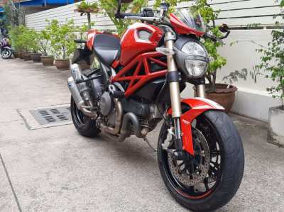 Ducati Monster 1100 EVO