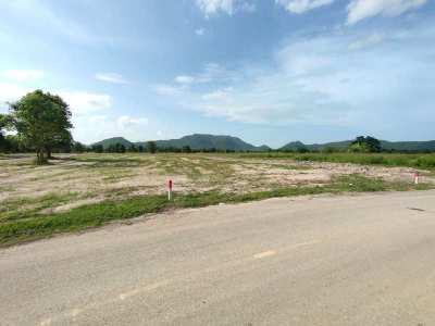 Hot! Reduced Priced 1-0-0 Rai Corner Plot Near Black Nountain Golf 