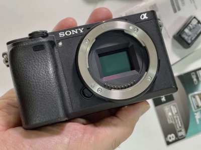 Sony Alpha a6300 Mirrorless Camera Body (ILCE 6300) / 24MP / 4K Video 