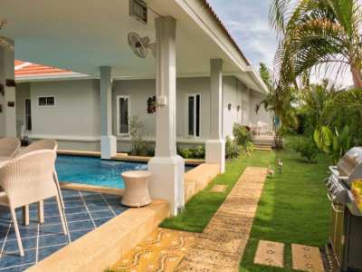 Luxury Design Pool Villa For Sale 