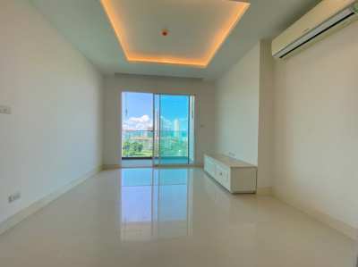 One Tower Pratumnak Condo For Sale ! 