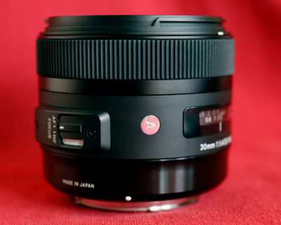 Sigma 30mm f/1.4 DC HSM Art Lens for Canon cameras 