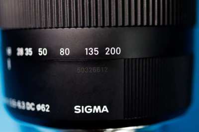 Sigma 18-200mm f3.5-6.3 for Canon cameras DC Macro Ultra-Compact Lens