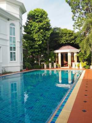 Stunning Pool Villa For Sale 100 M THB ! 