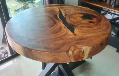 Solid acacia log dining table with black pearl river ponds unique and 