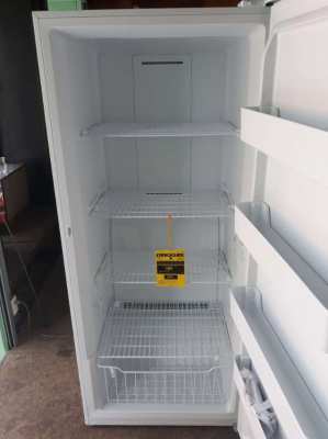 MIDEA UPRIGHT  FREEZER -