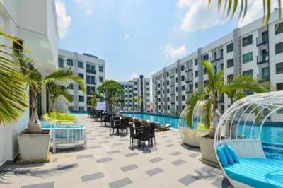  1 bedroom @ Arcadia Beach Resort with Beautiful Pool View ! 