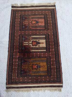 Carpet, Prayer rug,Oriental carpet, Pakistan, wool, Hand knotted.