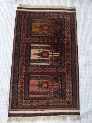 Carpet, Prayer rug,Oriental carpet, Pakistan, wool, Hand knotted.