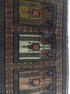 Carpet, Prayer rug,Oriental carpet, Pakistan, wool, Hand knotted.