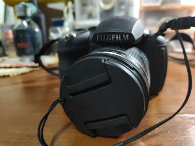Fuji camera HS10 hardly used 
