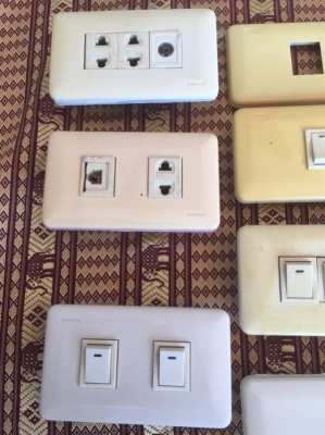 Light switches and sockets for concealed installation 15 piecesREDUCET