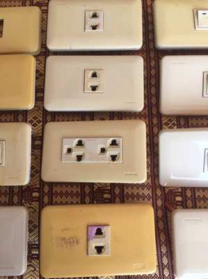 Light switches and sockets for concealed installation 15 piecesREDUCET