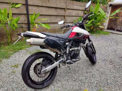 Kawasaki D-Tracker DTX 250