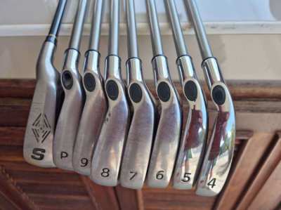 Callaway golf clubs.x14 and x16 so two sets