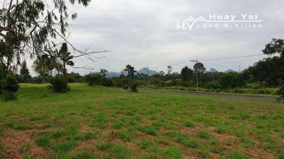 #E13  Premium lakeside Building Plot beside a beautiful lake within Ph