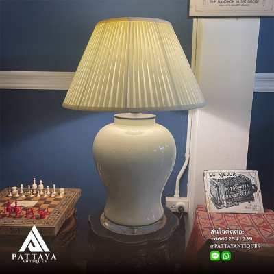 3 White crackle glazed ceramic table lamps