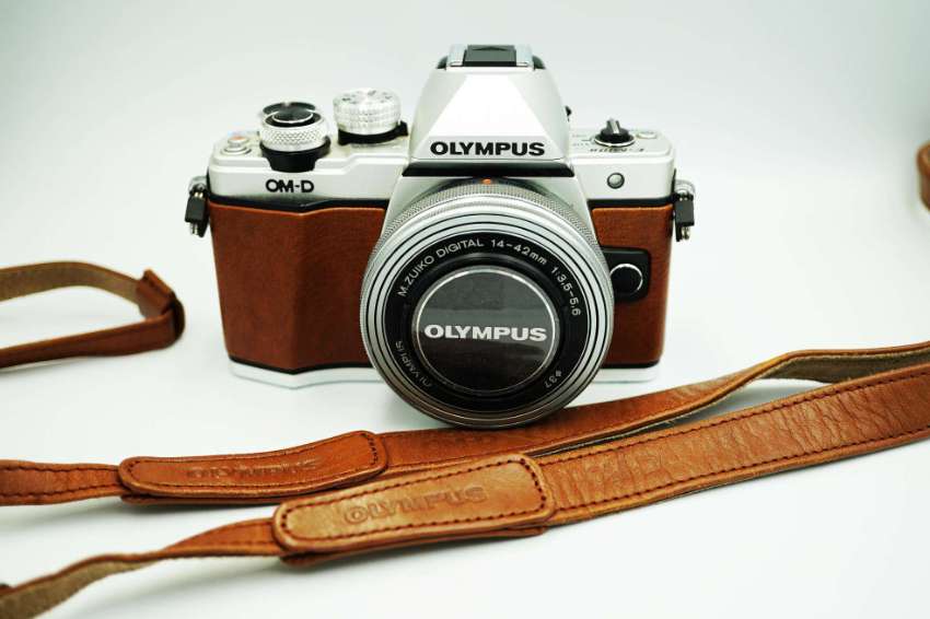 Olympus Fox-Brown Limited Edition OM-D E-M10 Mark II (only 3500 units)