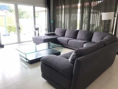 Modern style pool villa for sale in Huayyai, Pattaya