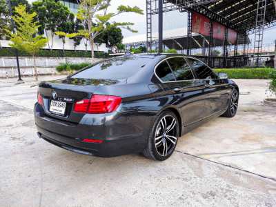 BMW SERIES 5 523i 2.5 Highline 