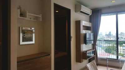 FOR RENT 1 Br RHYTHM SATHORN near BTS Saphan Taksin  18000 bht