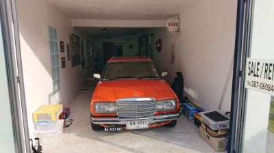 CLASSIC CARS VILLA for sale