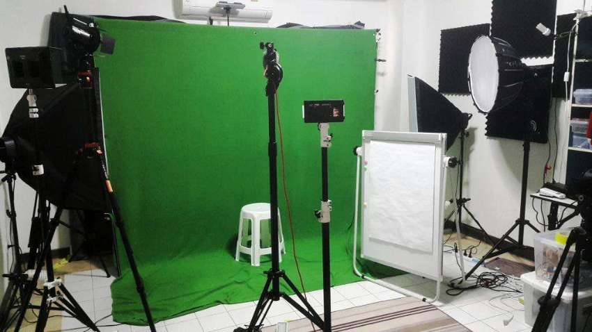 Lots of Quality studio equipment for sale Cheap ! Make me an offer |  Cameras & Equipment | Khlong Luang  | Baht&Sold