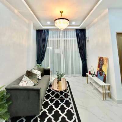 Townhouse with 2 Bed & 2 Bath in East Pattaya. 