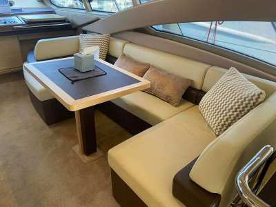 Azimut 58 Flybridge Motor Yacht