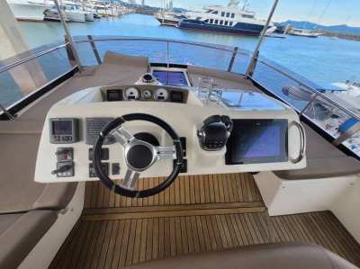 Prestige 510 Flybridge Motor Yacht