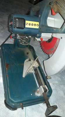 Bosch , GCO  200 model  ELECTRIC SAW.