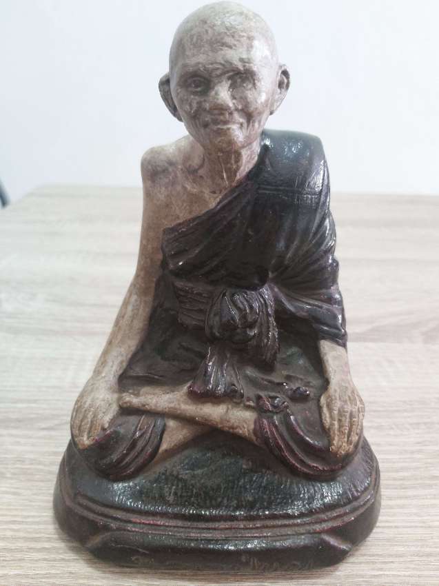 Thai vintage statue of a monk L.P Boon  8