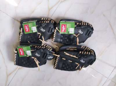 New Rawlings Softball gloves. 3 each. 