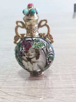 Beautiful large perfume bottle complete with stopper