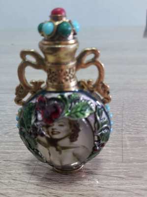 Beautiful large perfume bottle complete with stopper