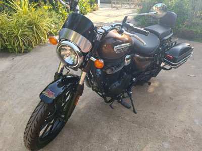 Royal Enfield Meteor Super Nova 350 as good as new