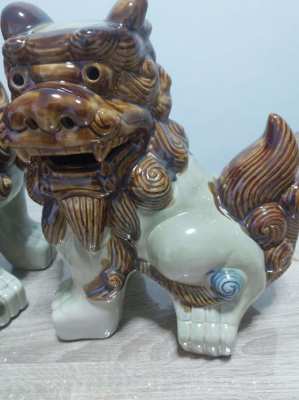 MASSIVE PAIR OF VINTAGE  CHINESE FOO/FU DOGS