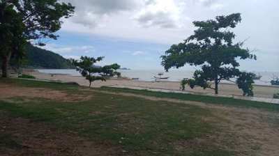 Beachfront Had Sairee Chumphon