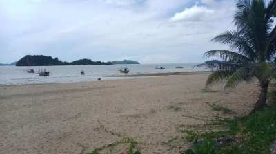 Beachfront Had Sairee Chumphon