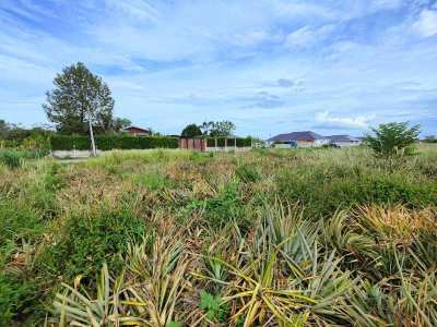 Square Shaped 1-0-0 Rai Home Building Plot Near Black Mountain Golf