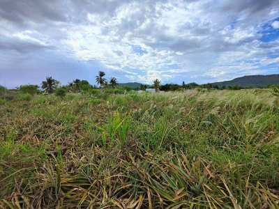 Square Shaped 1-0-0 Rai Home Building Plot Near Black Mountain Golf