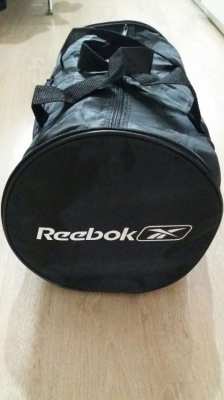 CHRISTMAS SALE!  NEW REEBOK SPORTS DUFFLE BAG